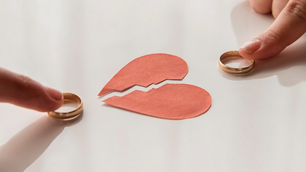 Frequently asked questions about marriage separation. Wedding rings and broken heart
